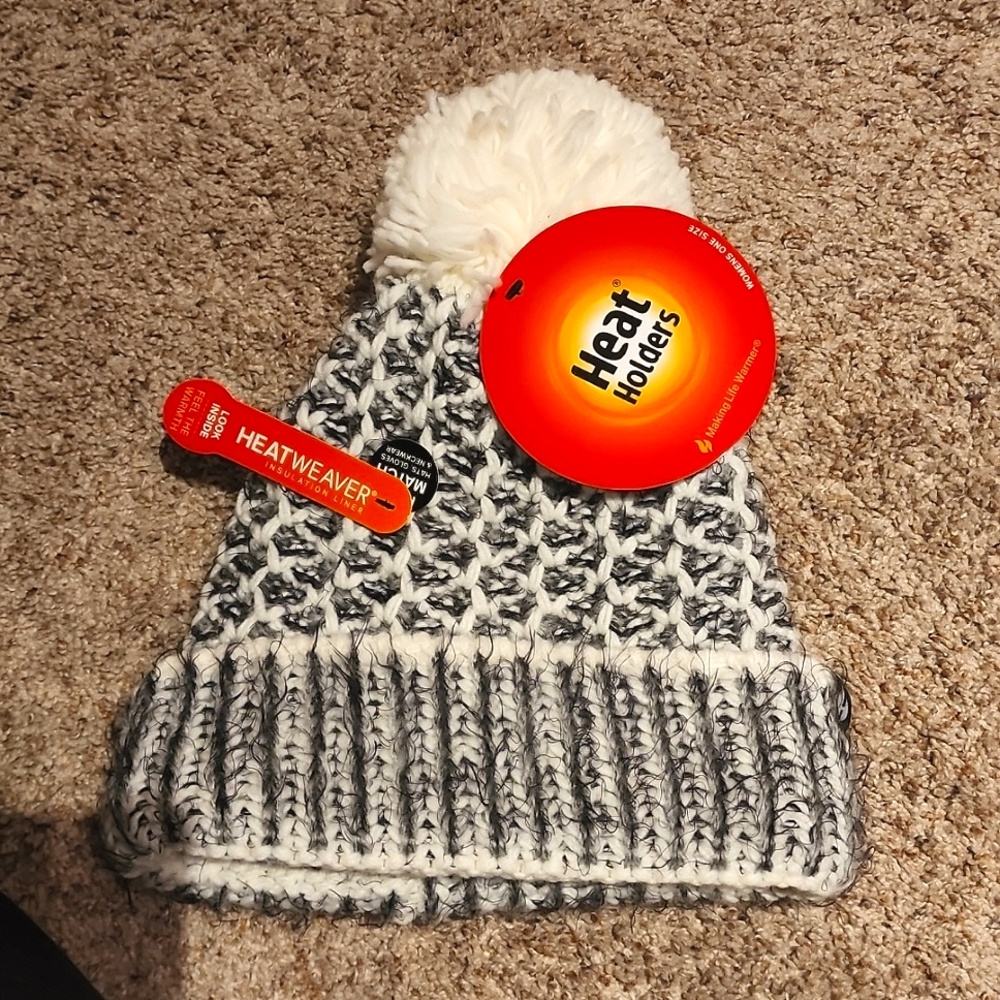NWT GRAY/WHITE BEANIE
